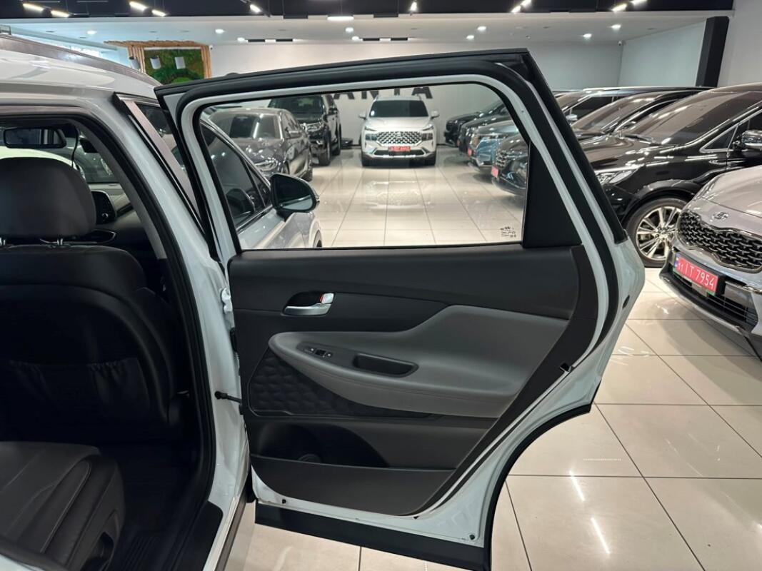 Hyundai SantaFe (2019)