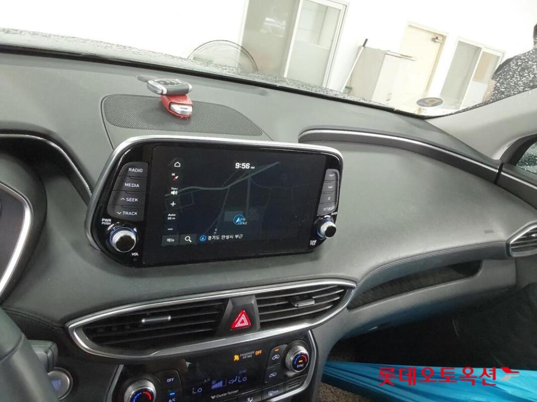 Hyundai SantaFe (2018)