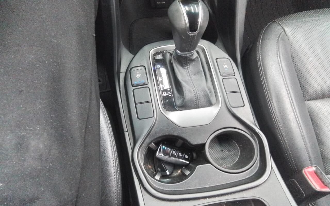 Hyundai SantaFe (2015)