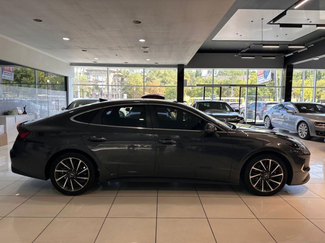 Hyundai Sonata (2020)