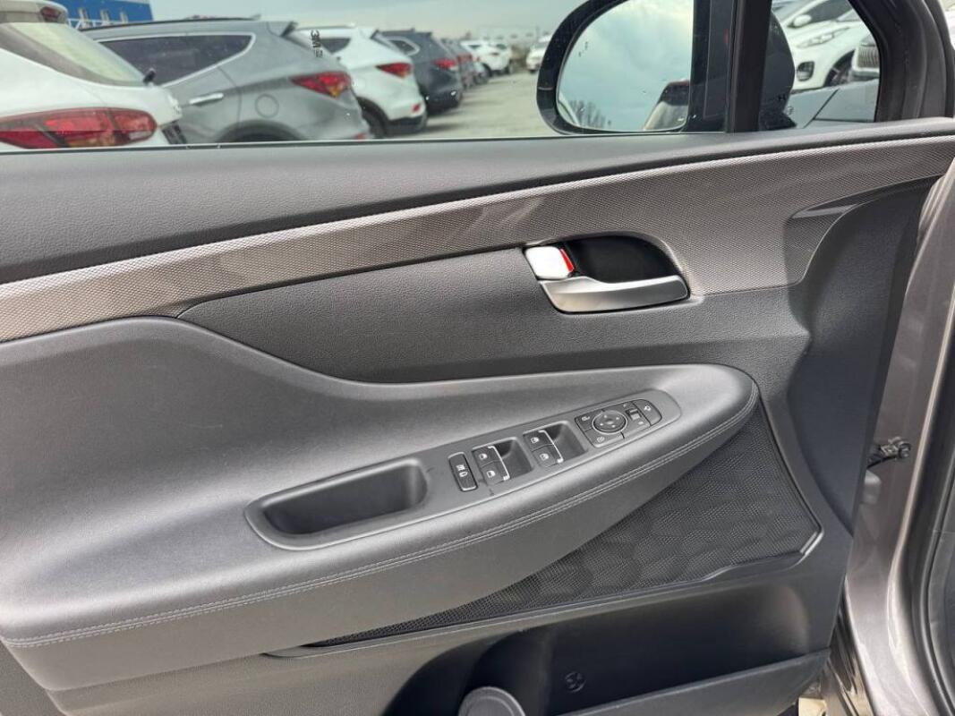 Hyundai SantaFe (2019)