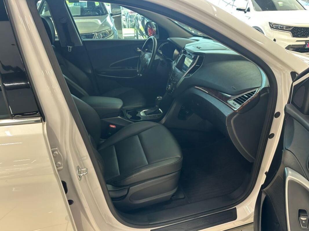 Hyundai SantaFe (2016)