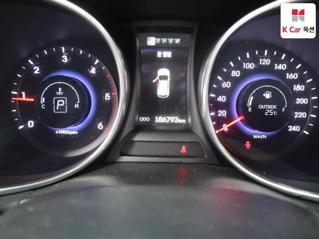 Hyundai Santa Fe (2014)