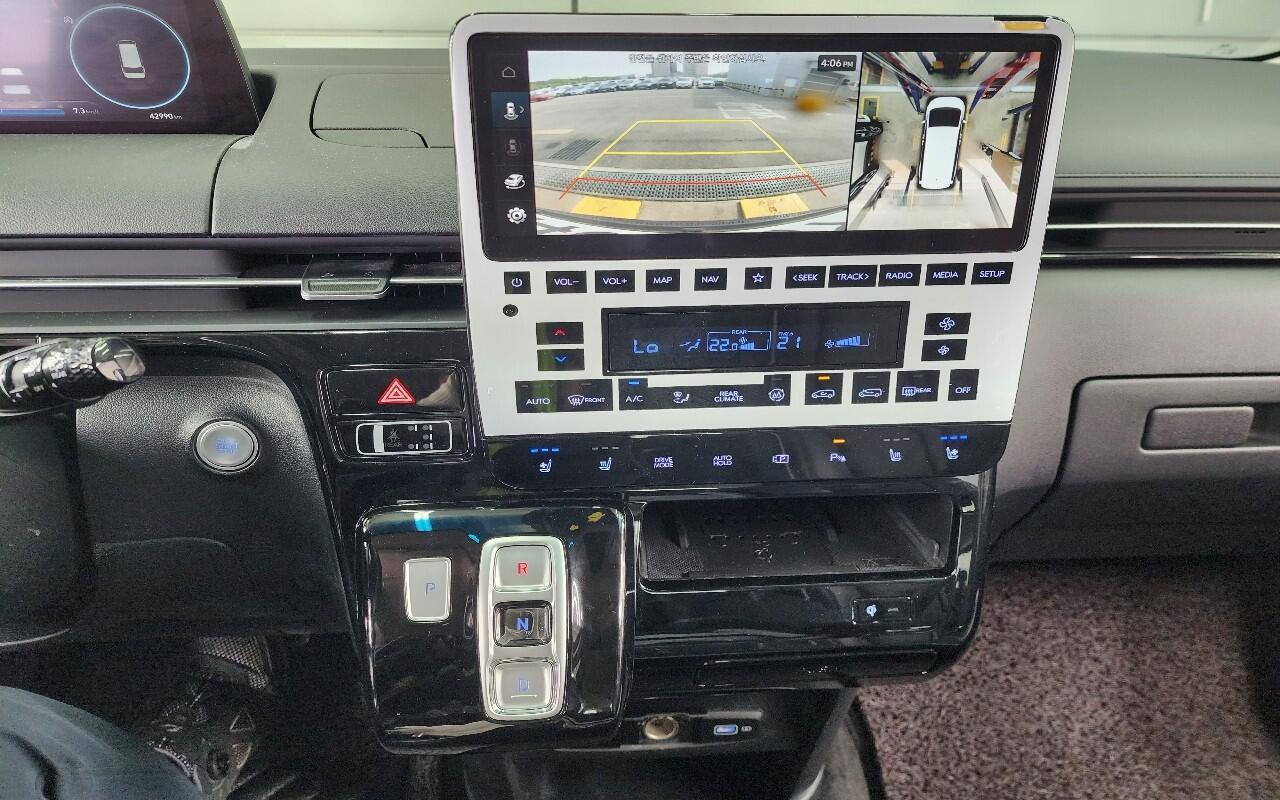 Hyundai Staria (2021)