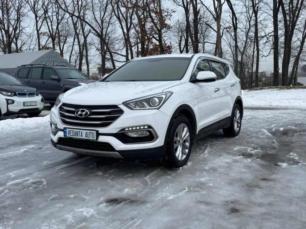 Hyundai SantaFe (2016)
