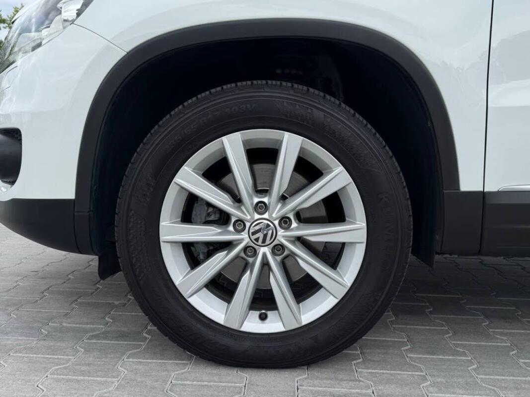 Volkswagen Tiguan (2015)