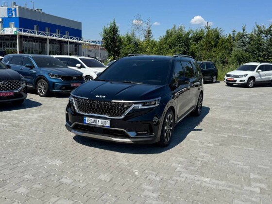 Kia Carnival (2023)