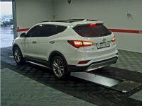 Hyundai SantaFe (2016)