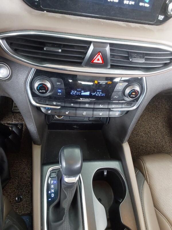 Hyundai SantaFe (2019)