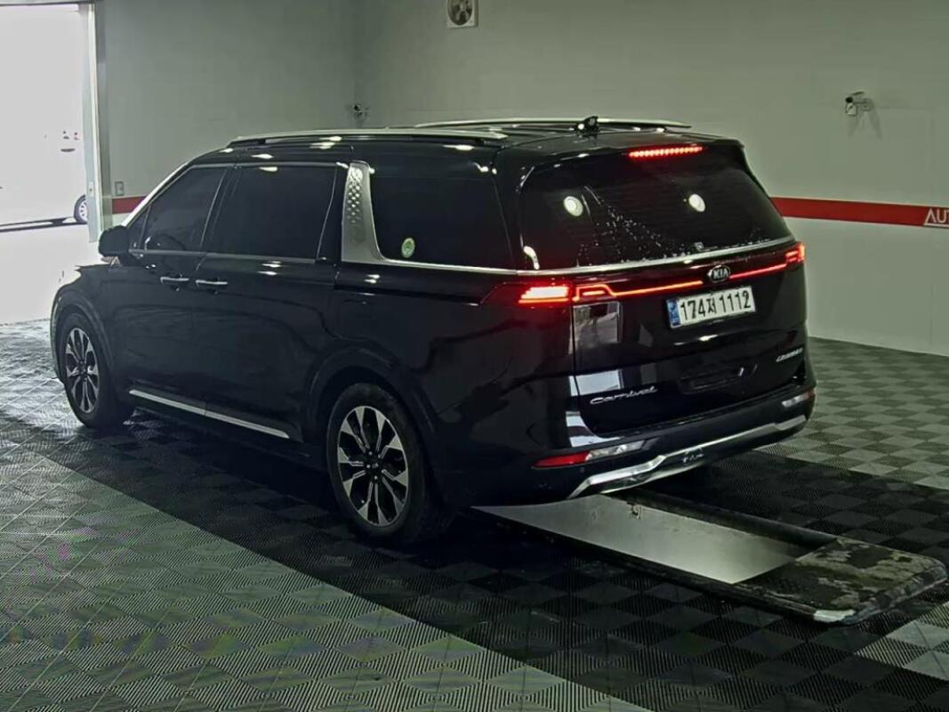 Kia Carnival (2020)