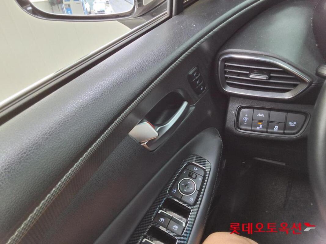 Hyundai SantaFe (2019)