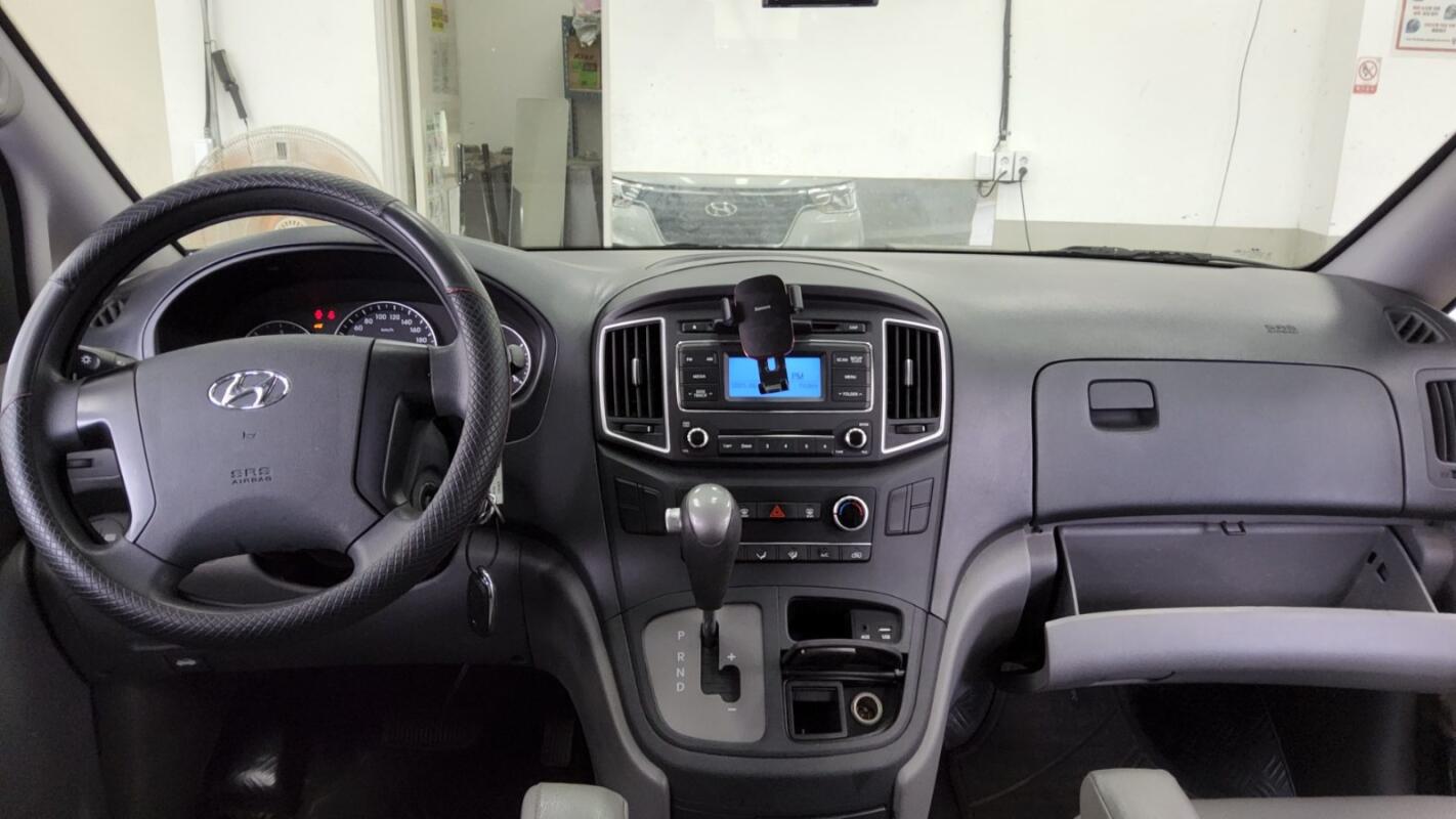 Hyundai Grand Starex (2020)