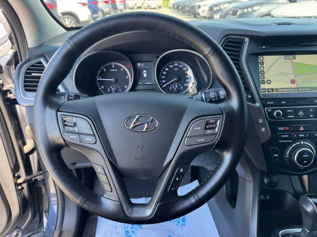 Hyundai SantaFe (2017)
