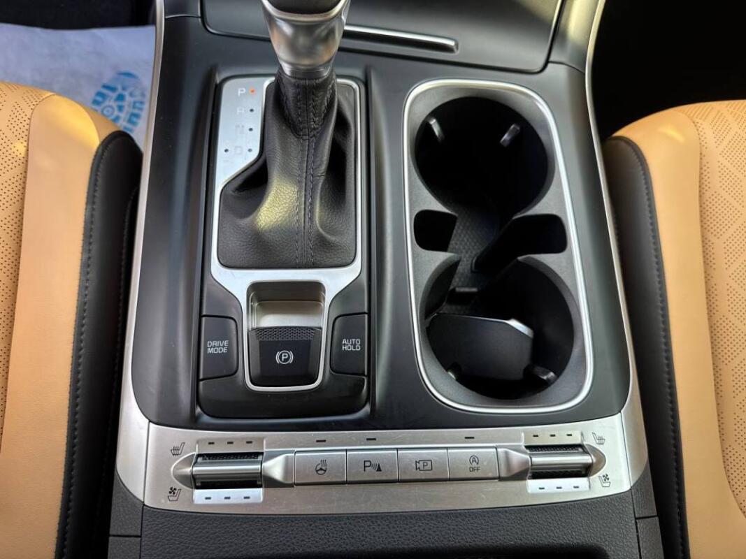 Kia Carnival (2021)