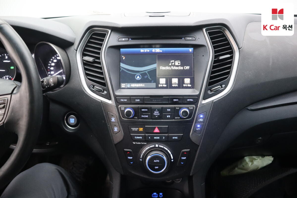 Hyundai SantaFe (2016)