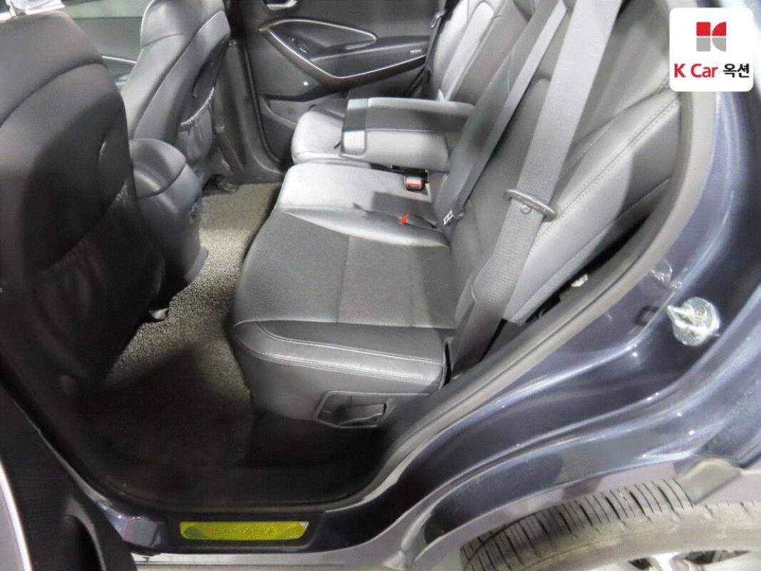 Hyundai SantaFe (2016)