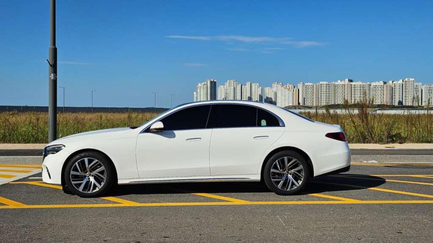 Mercedes E220d (2024) Mercedes E220d (2024)