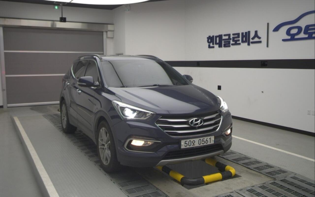 Hyundai SantaFe (2016)