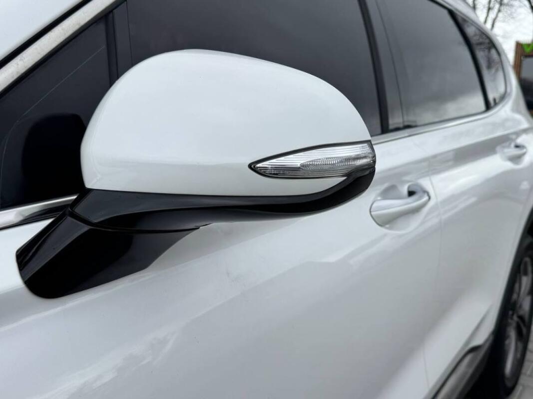 Hyundai SantaFe (2019)