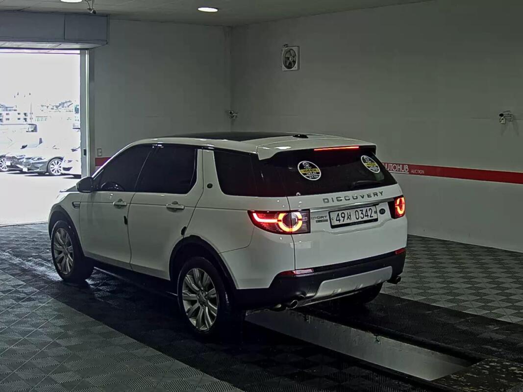 Land Rover Discovery Sport (2015)