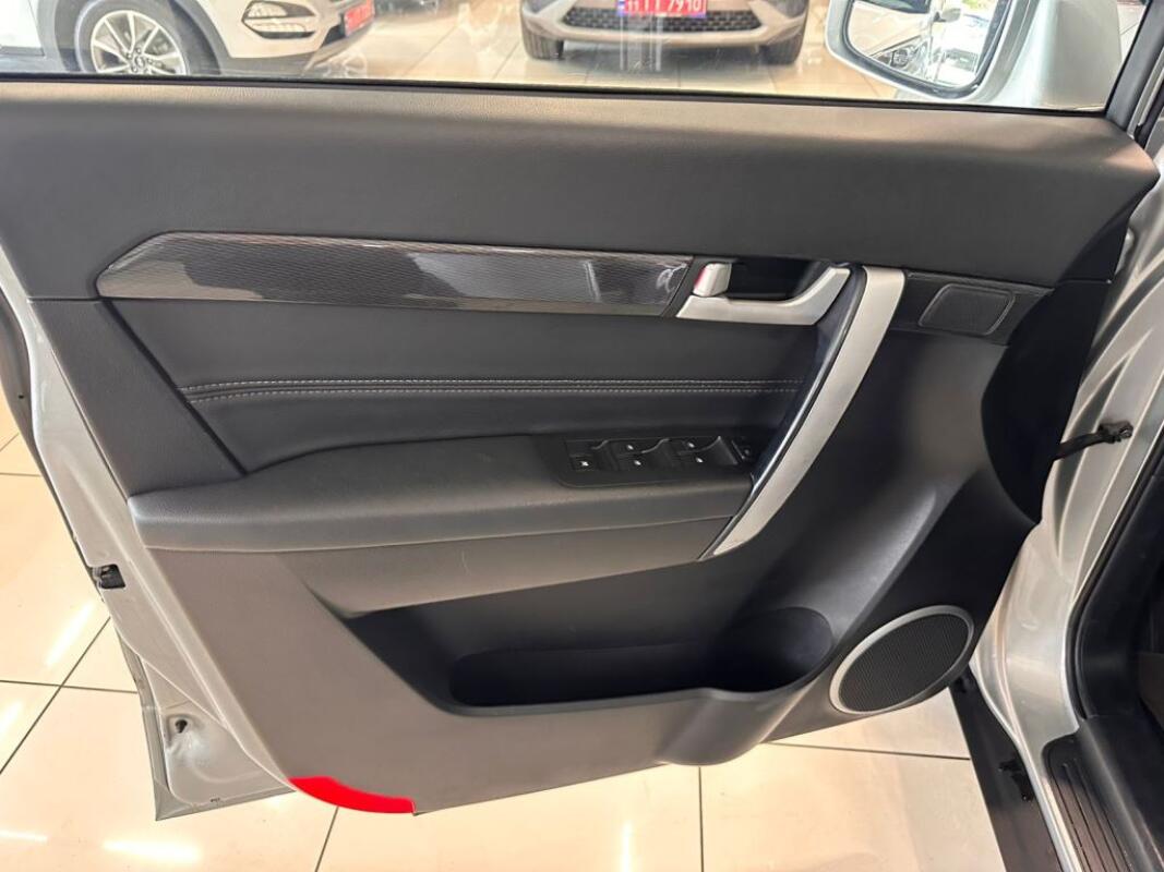 Chevrolet	Captiva (2015)