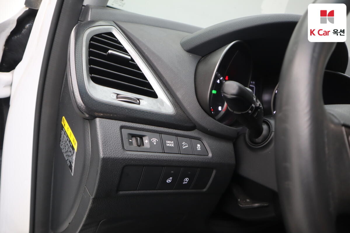 Hyundai SantaFe (2016)
