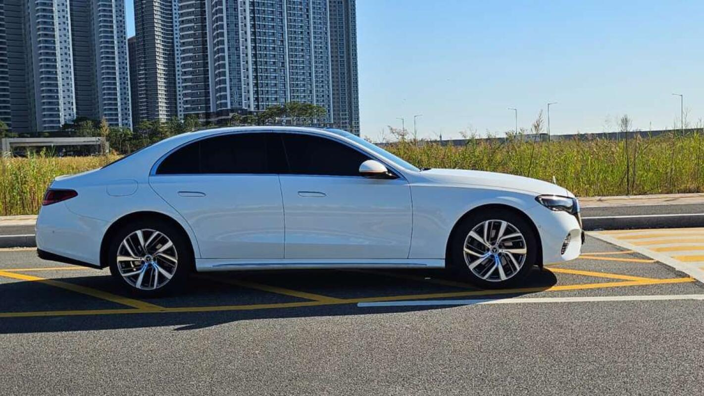 Mercedes E220d (2024) Mercedes E220d (2024)