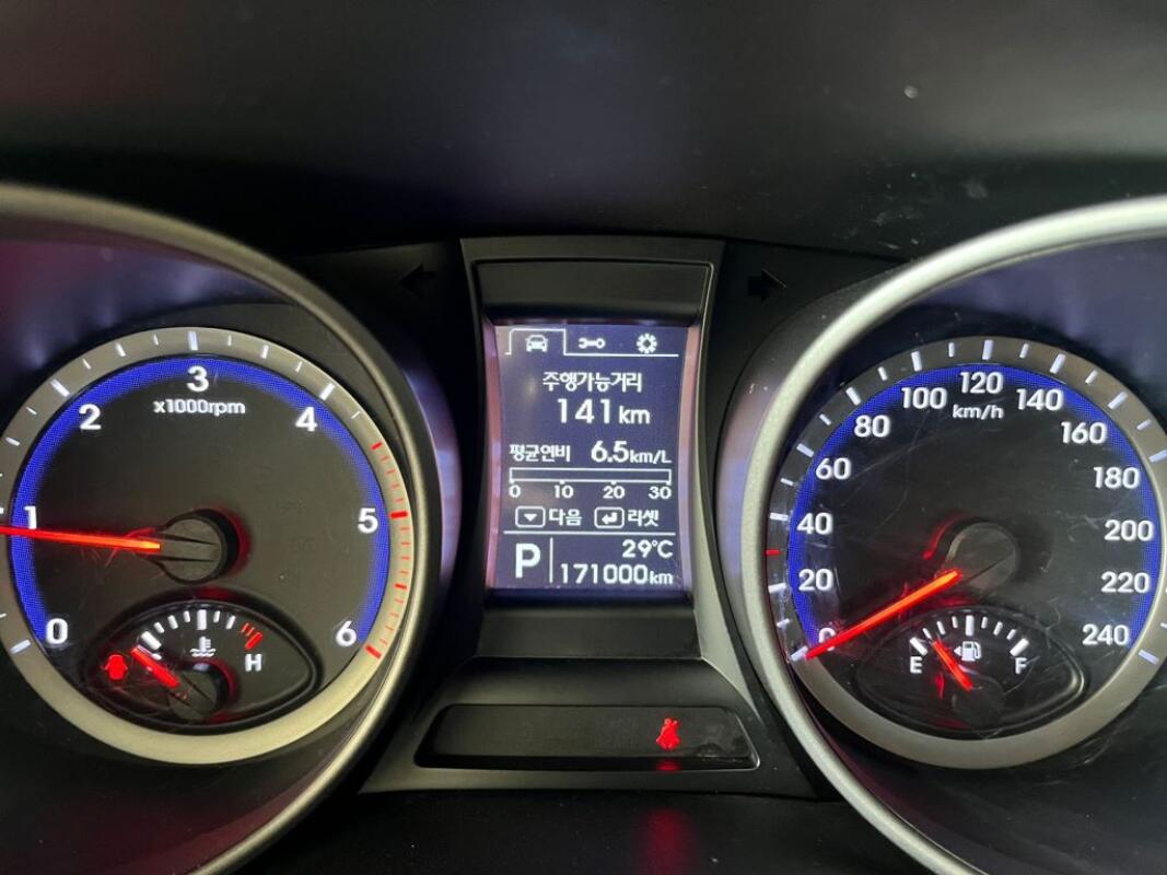 Hyundai SantaFe (2013)