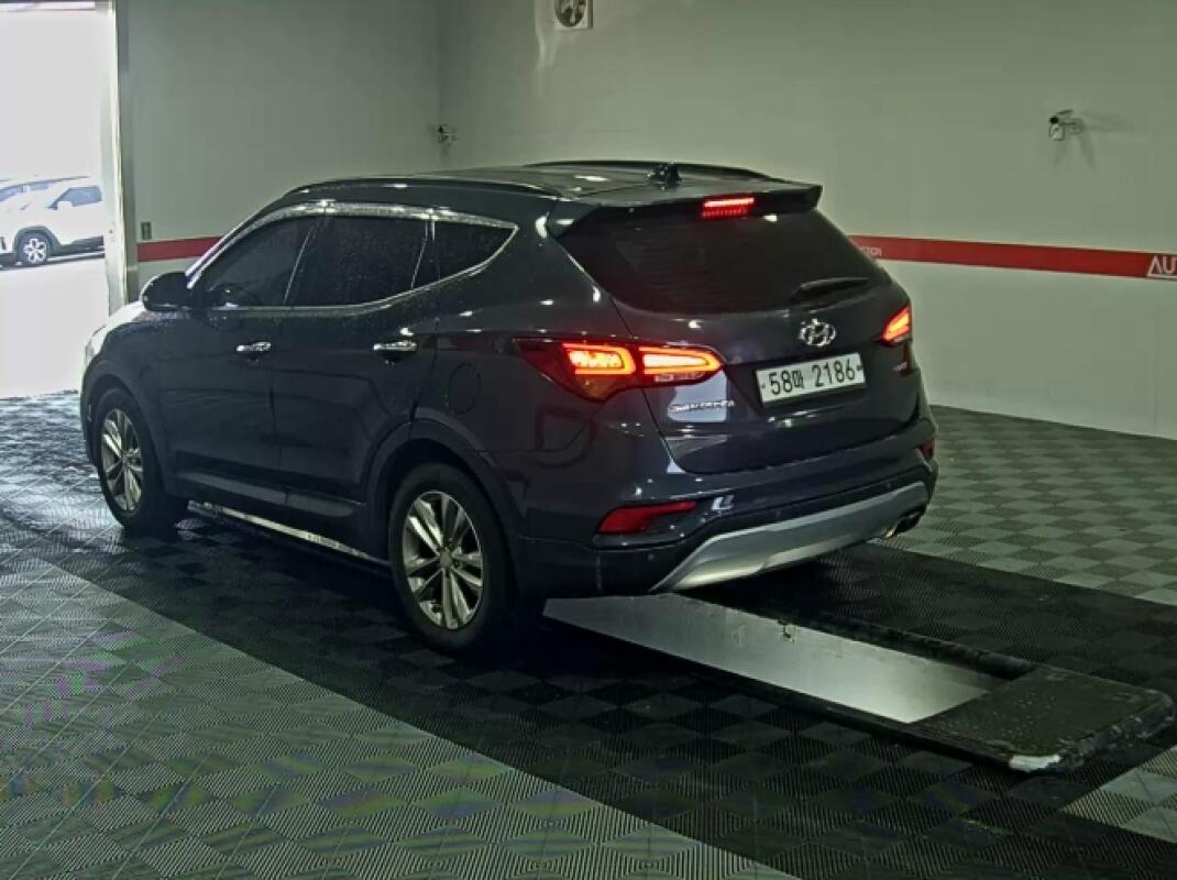 Hyundai SantaFe (2015)