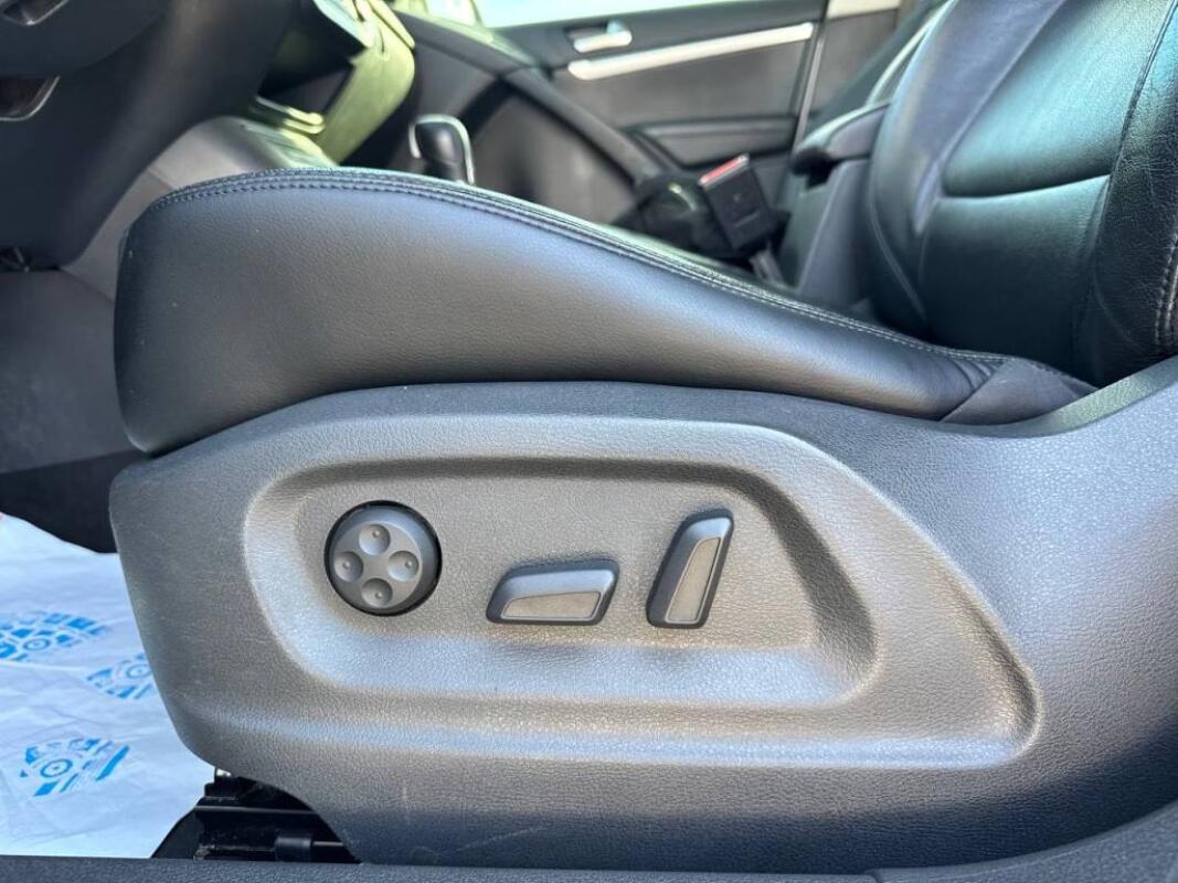 Volkswagen Tiguan (2015)