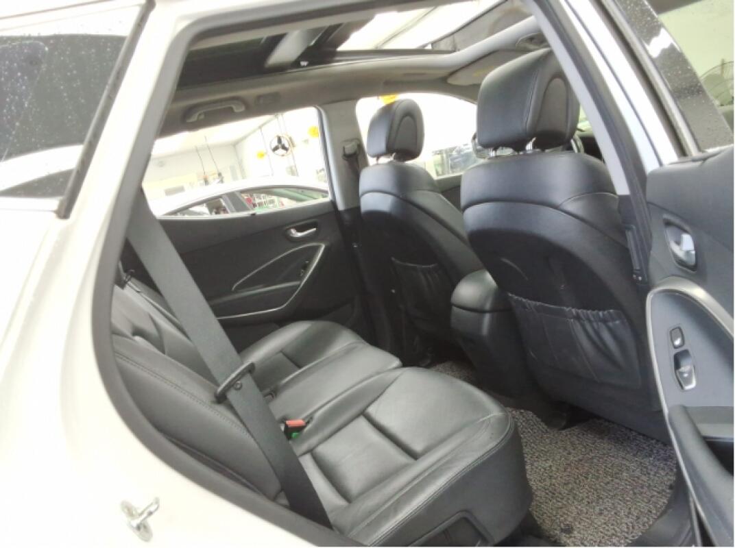 Hyundai SantaFe (2016)