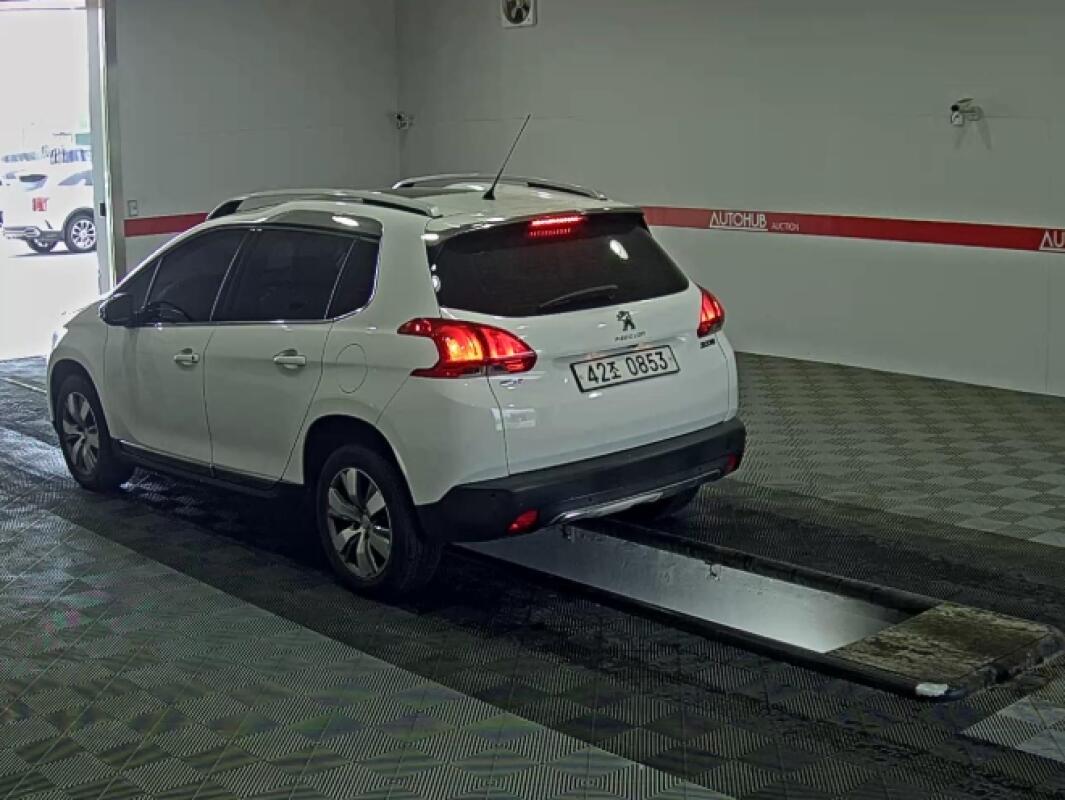 Peugeot 2008 (2015)