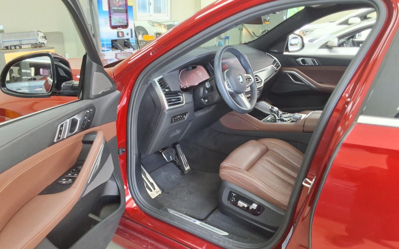 BMW X6 (2020)