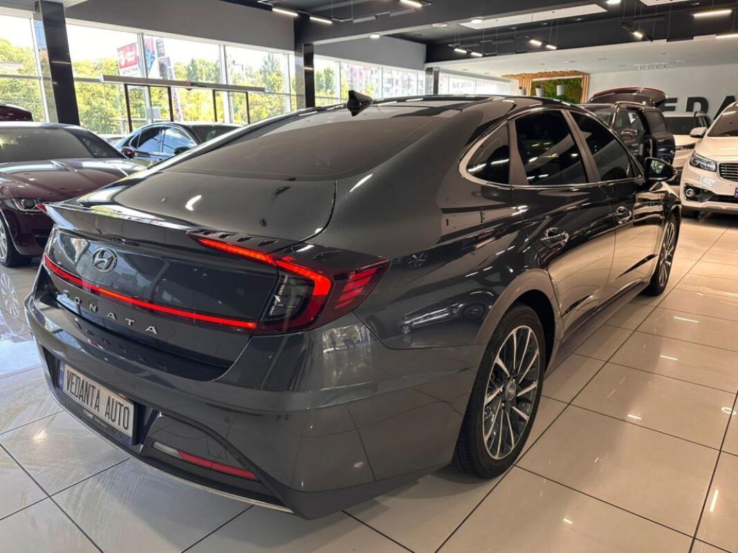 Hyundai Sonata (2020)