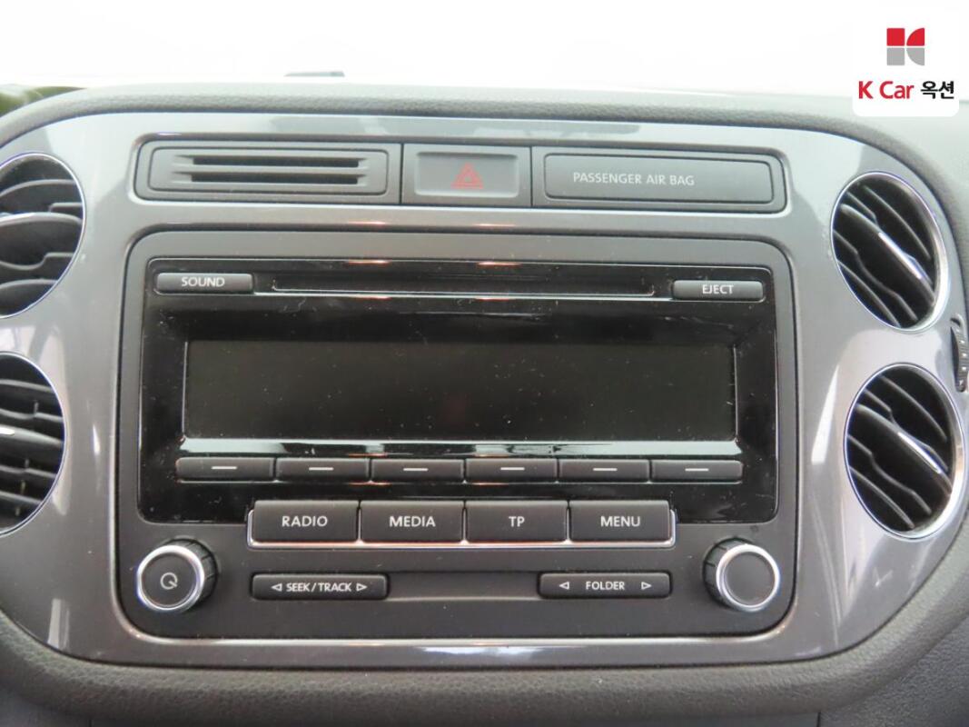 Volkswagen Tiguan (2015)