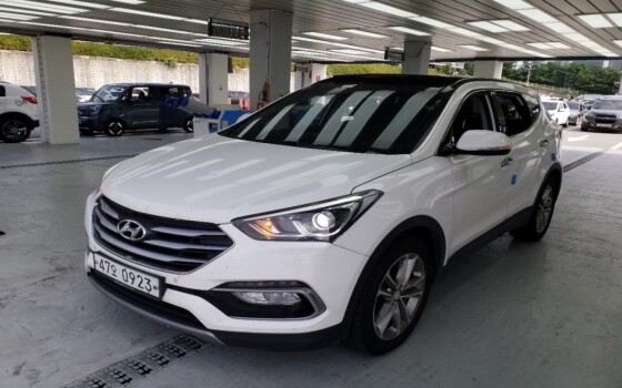 Hyundai SantaFe (2016)