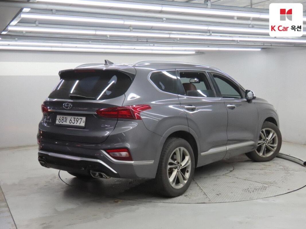 Hyundai SantaFe (2018)