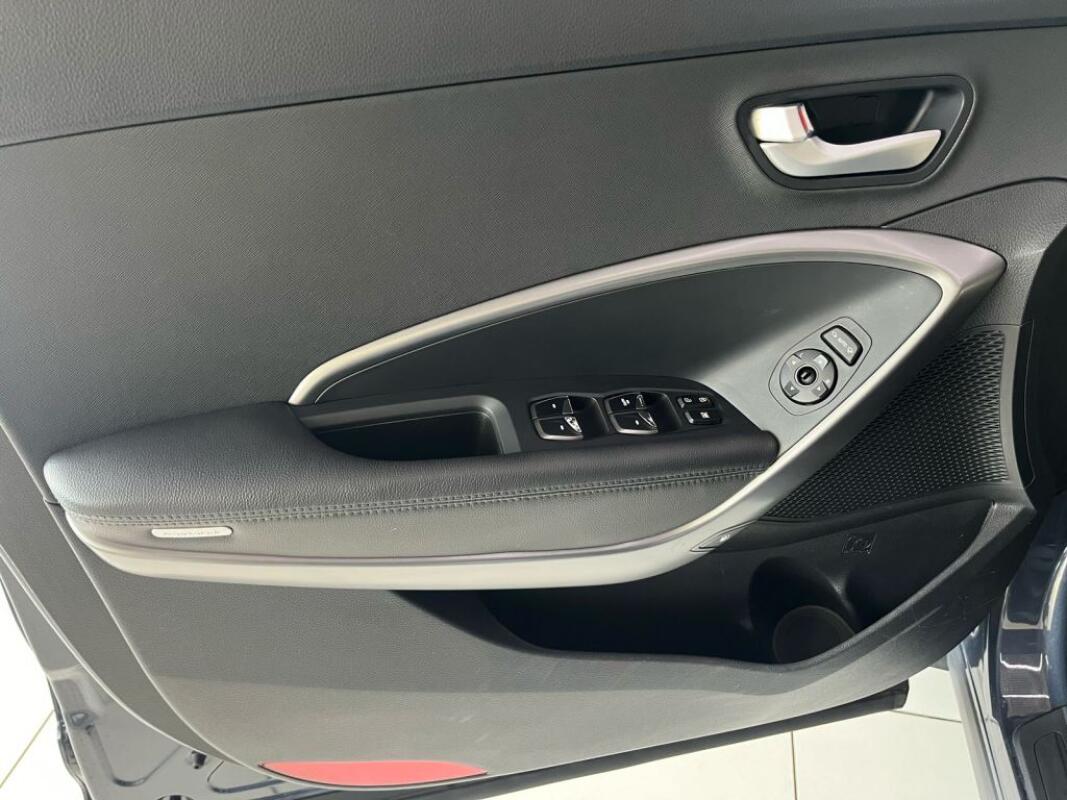 Hyundai SantaFe (2017)