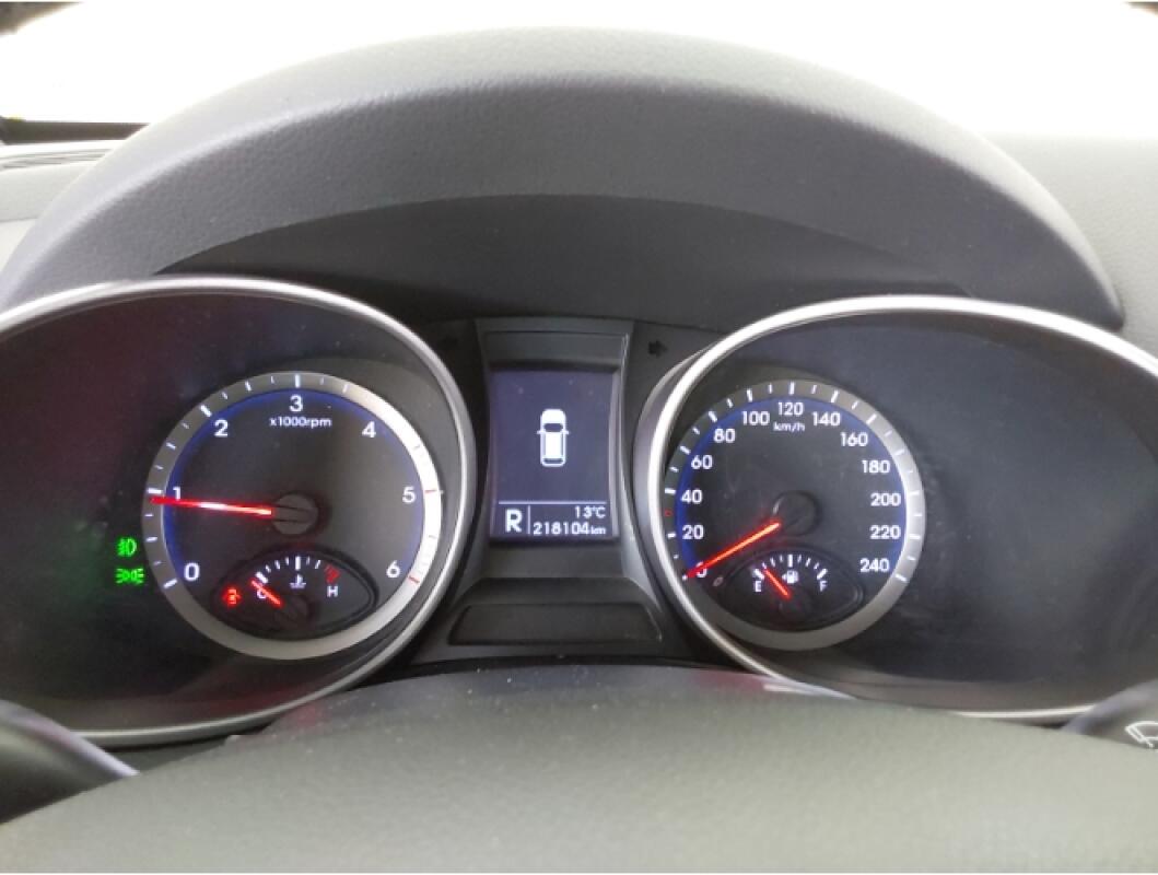 Hyundai SantaFe (2015)