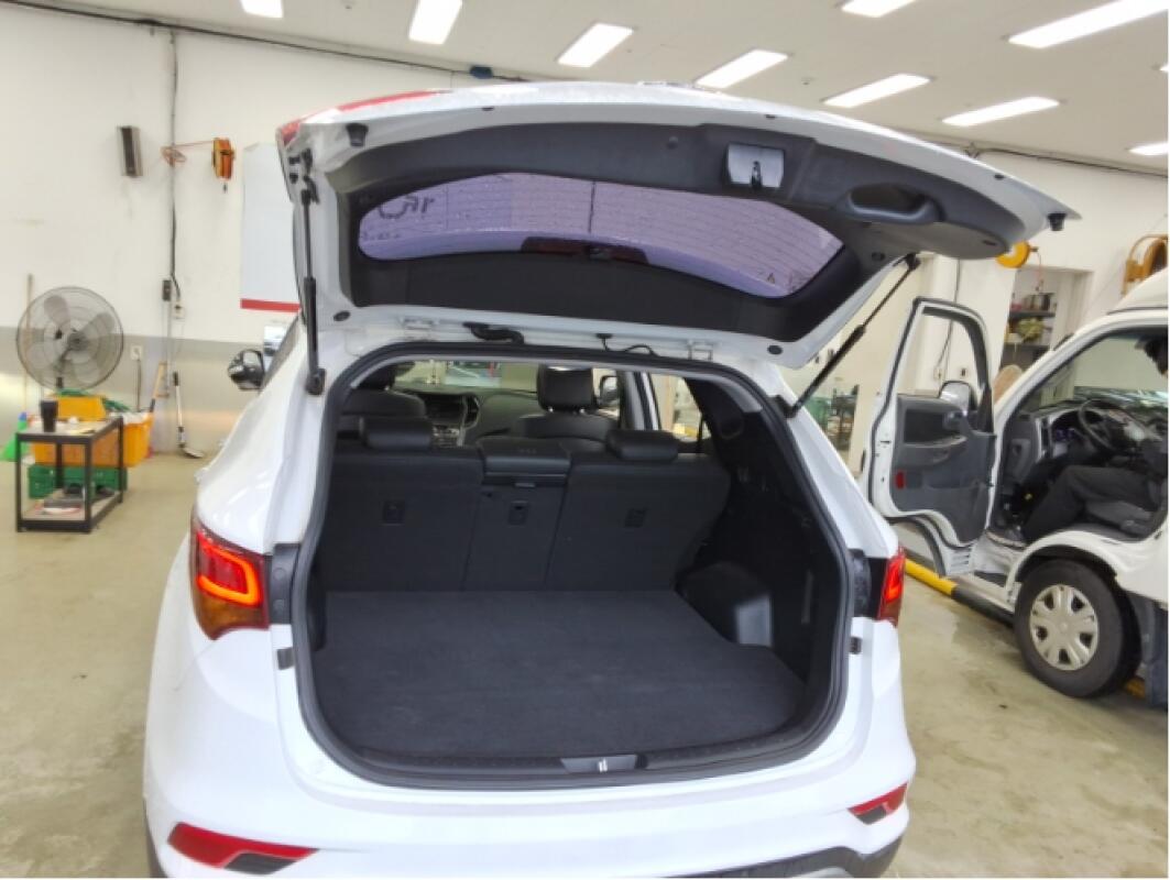 Hyundai SantaFe (2016)