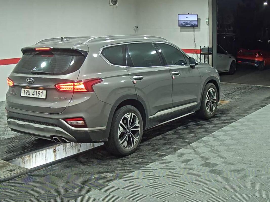 Hyundai SantaFe (2018)