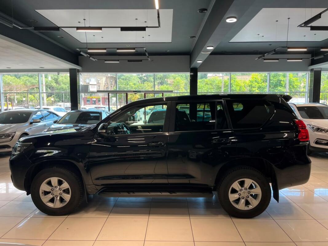 Toyota Land Cruiser (2019)
