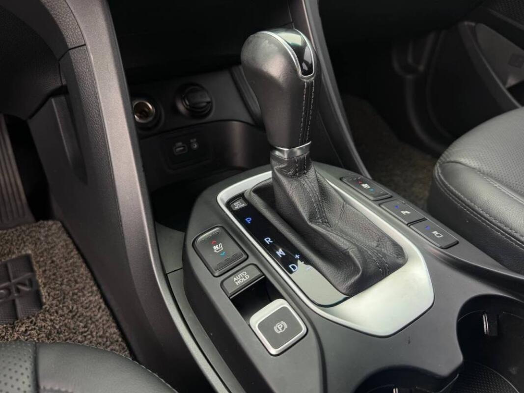Hyundai SantaFe (2016)