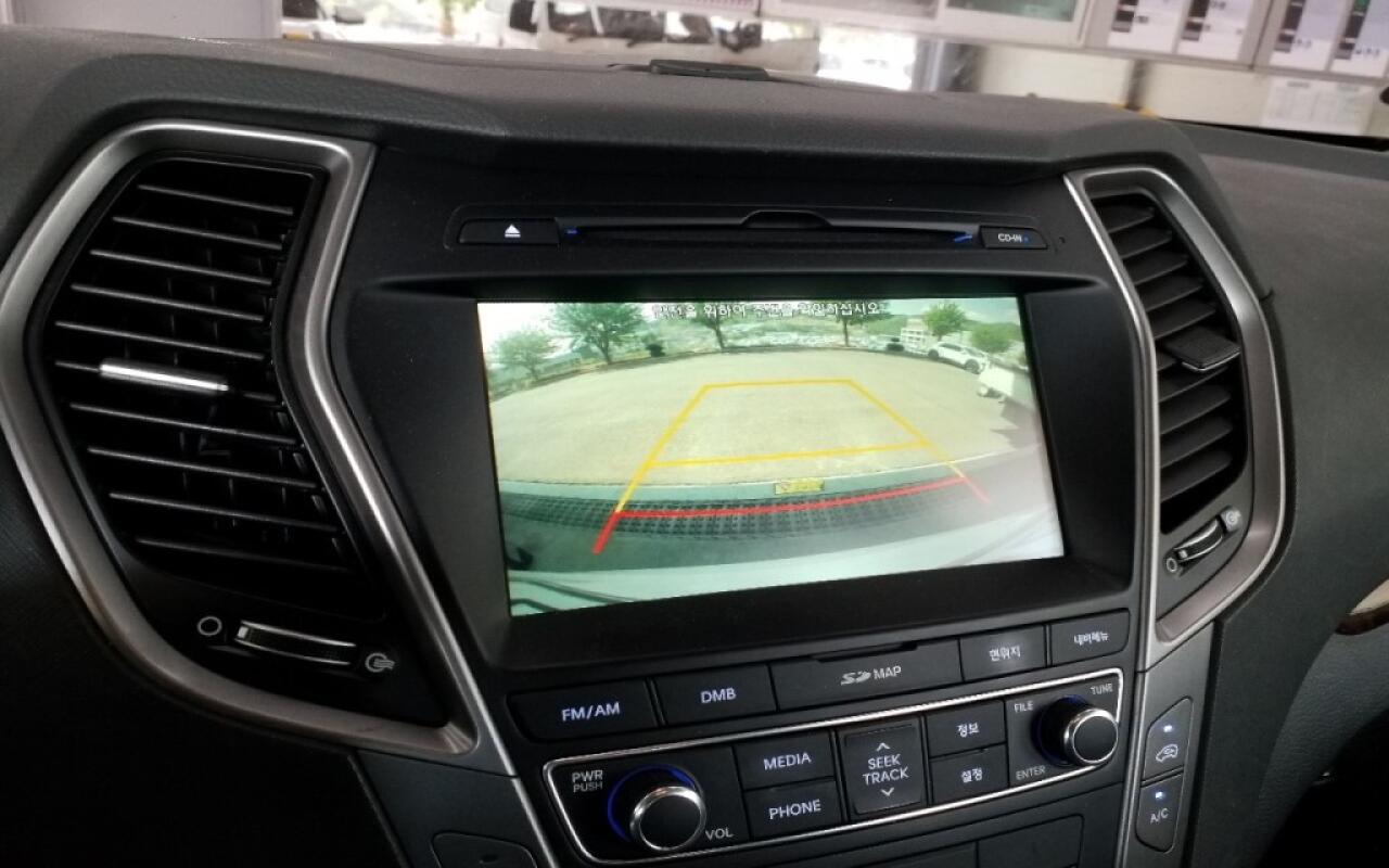 Hyundai SantaFe (2016)