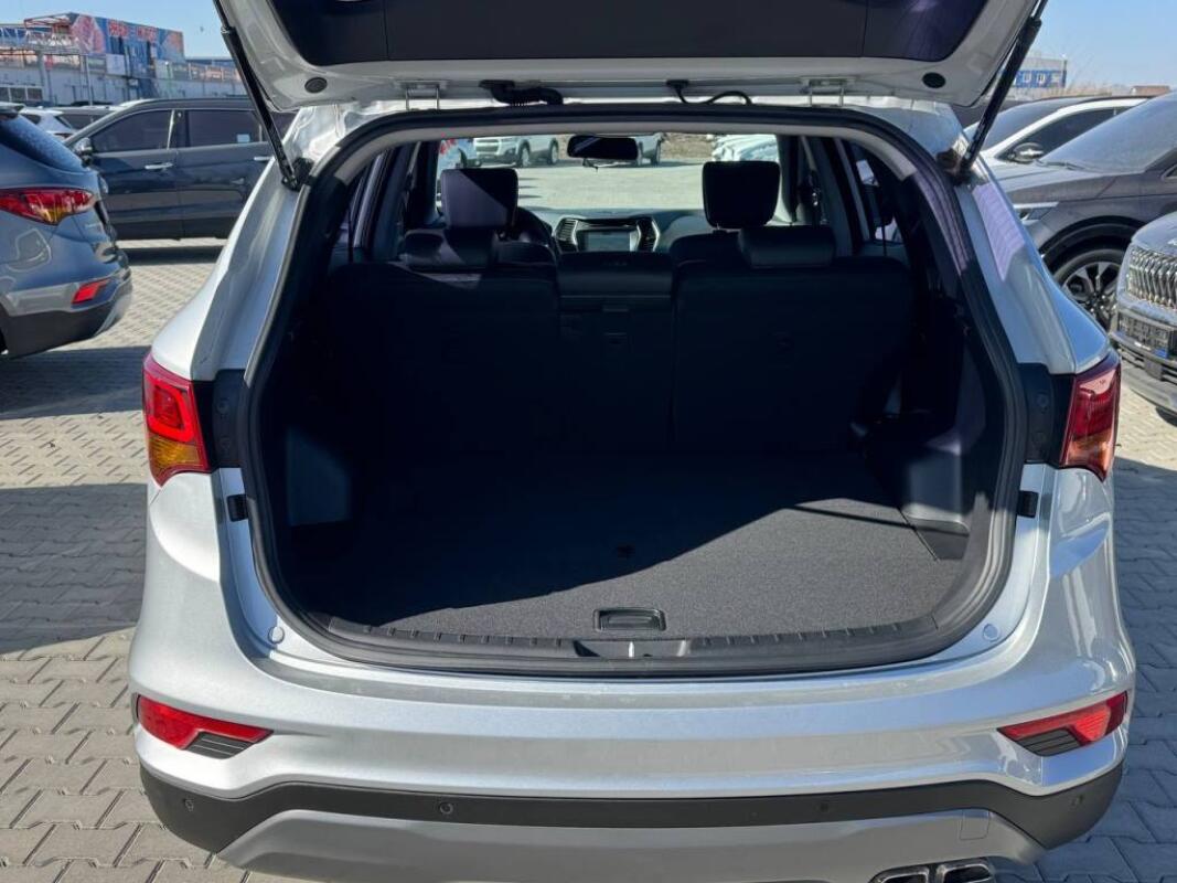 Hyundai SantaFe (2017)