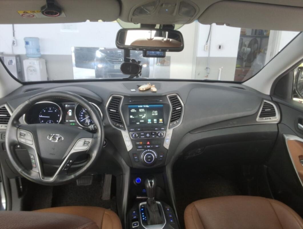 Hyundai SantaFe (2015)