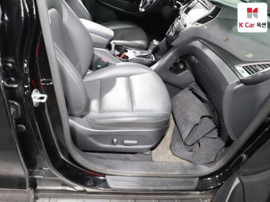 Hyundai SantaFe (2015)