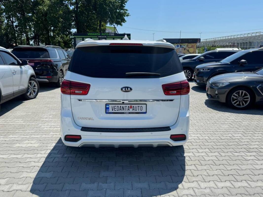 Kia Carnival (2019)