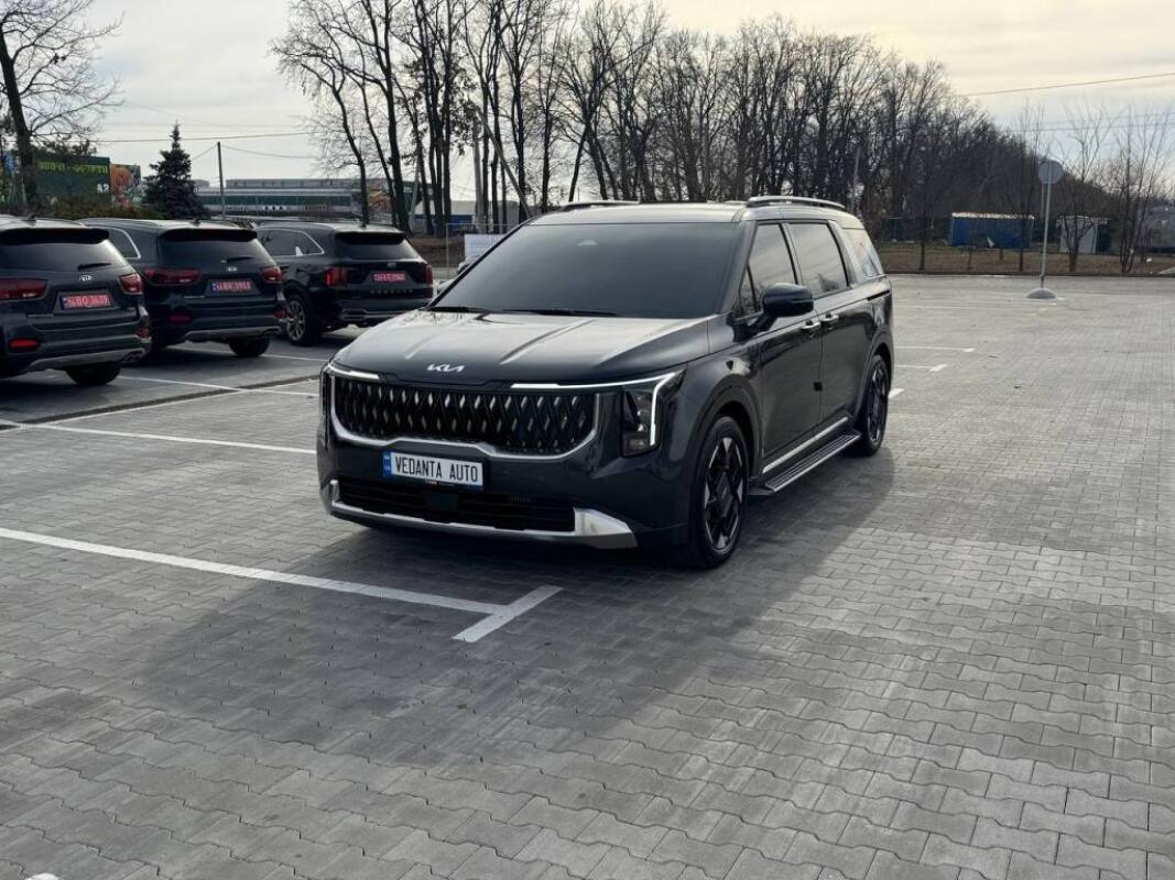 Kia Carnival (2024)