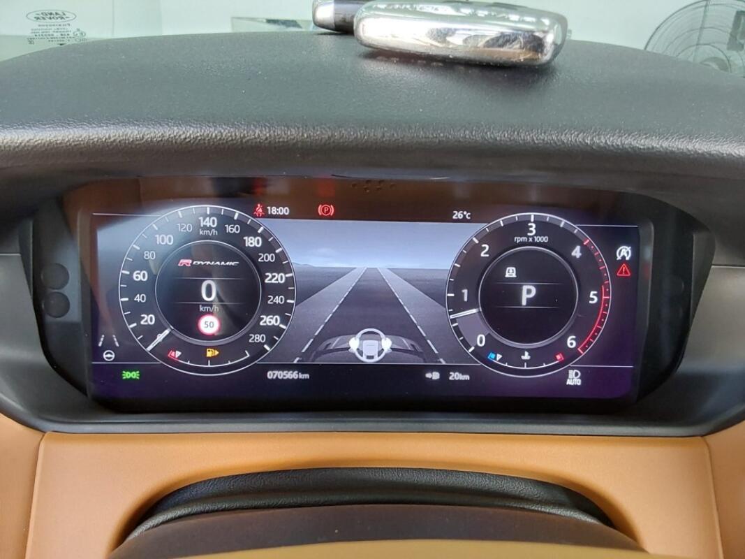 Land Rover Range Rover Velar (2020)